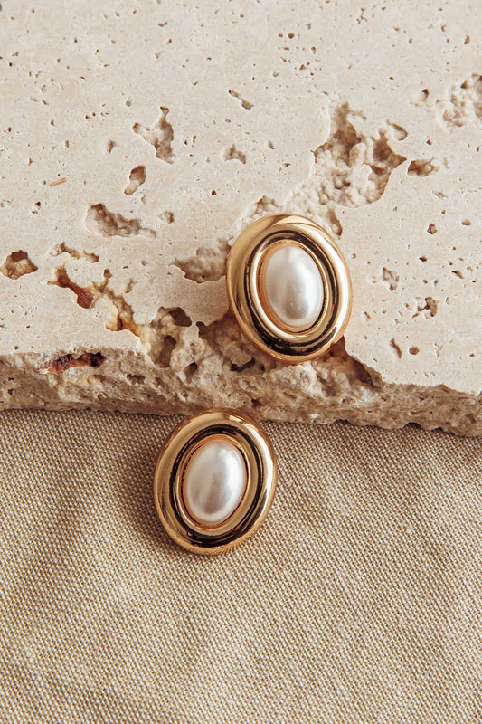 Orecchini ovali Meredith in oro e perle