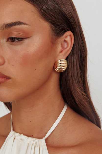 Orecchini Shelly Ribbed Curve in oro