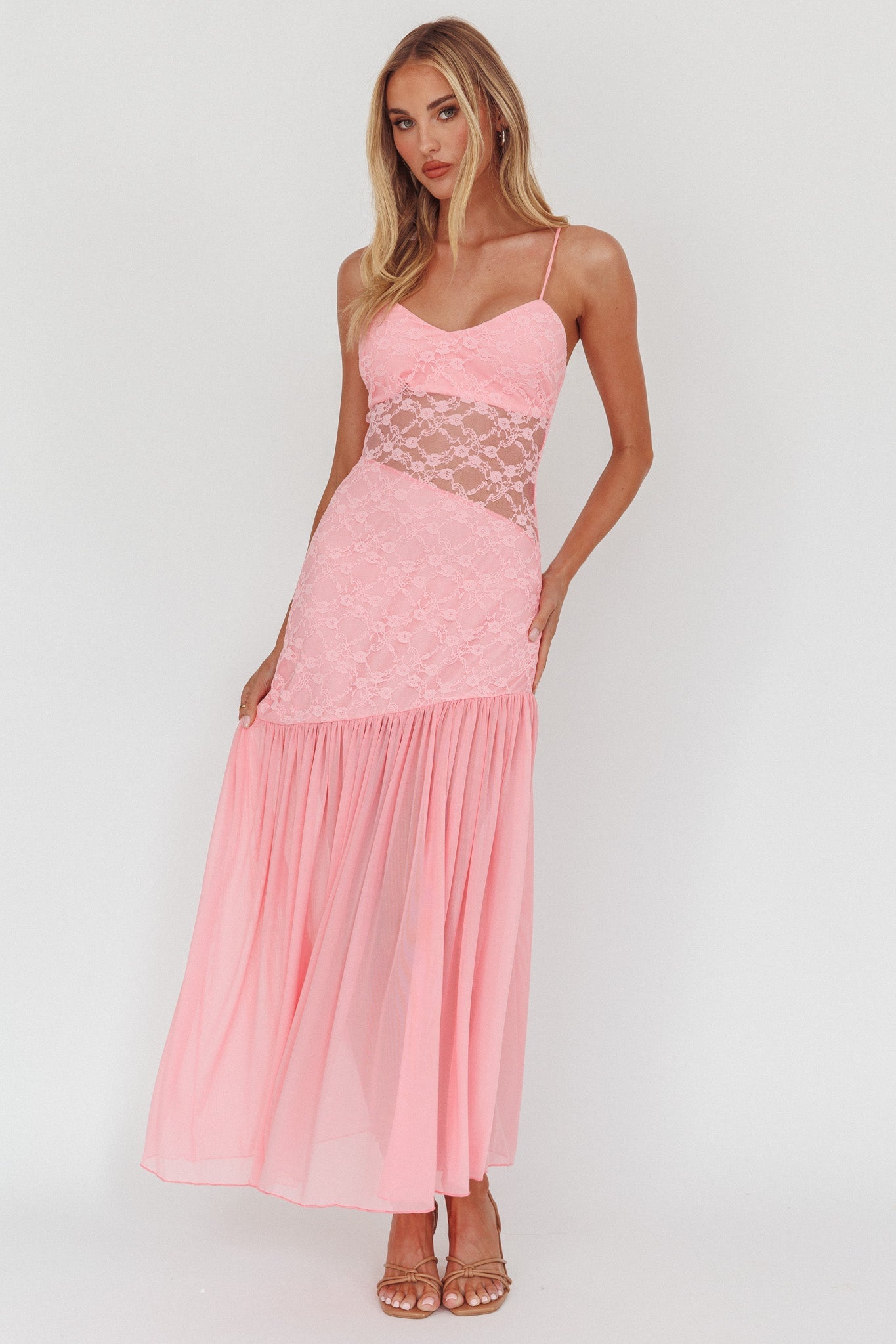 Abito lungo in pizzo con orlo trasparente Kinley rosa