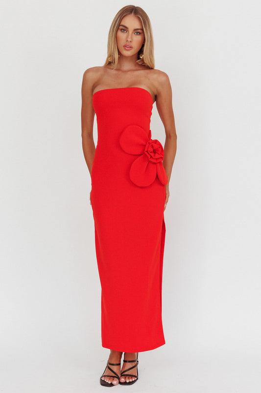 Abito lungo rosso con fiori oversize No Competition