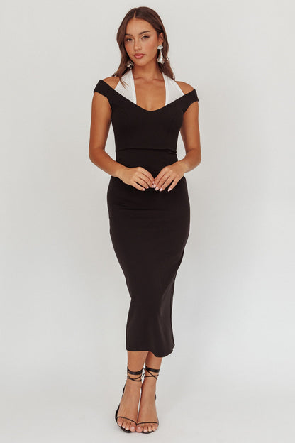Abito midi con scollo all'americana in rete a contrasto Tyla, nero