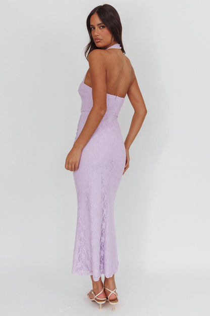 Luli Waist Sash Halter Maxi Dress in pizzo lilla