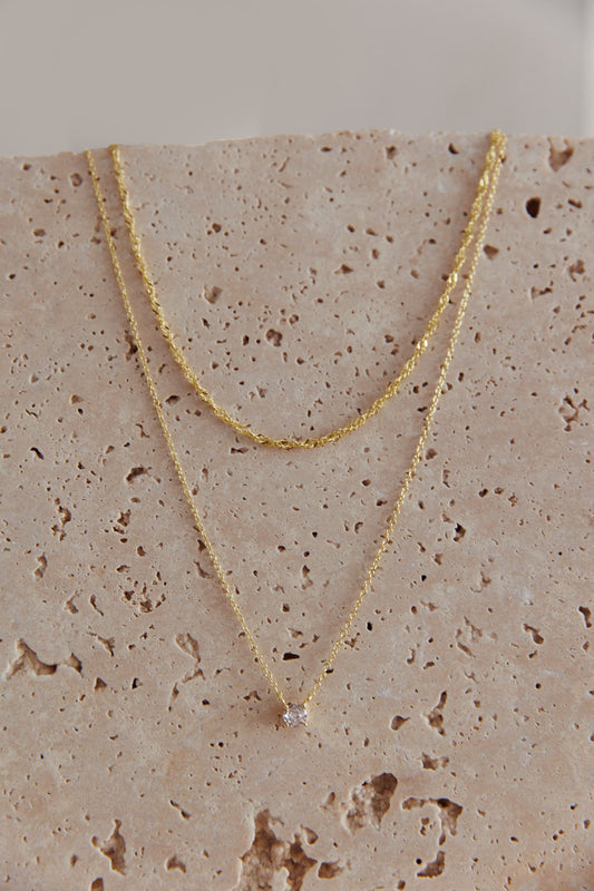 Collana con ciondolo in cristallo Sarai in oro
