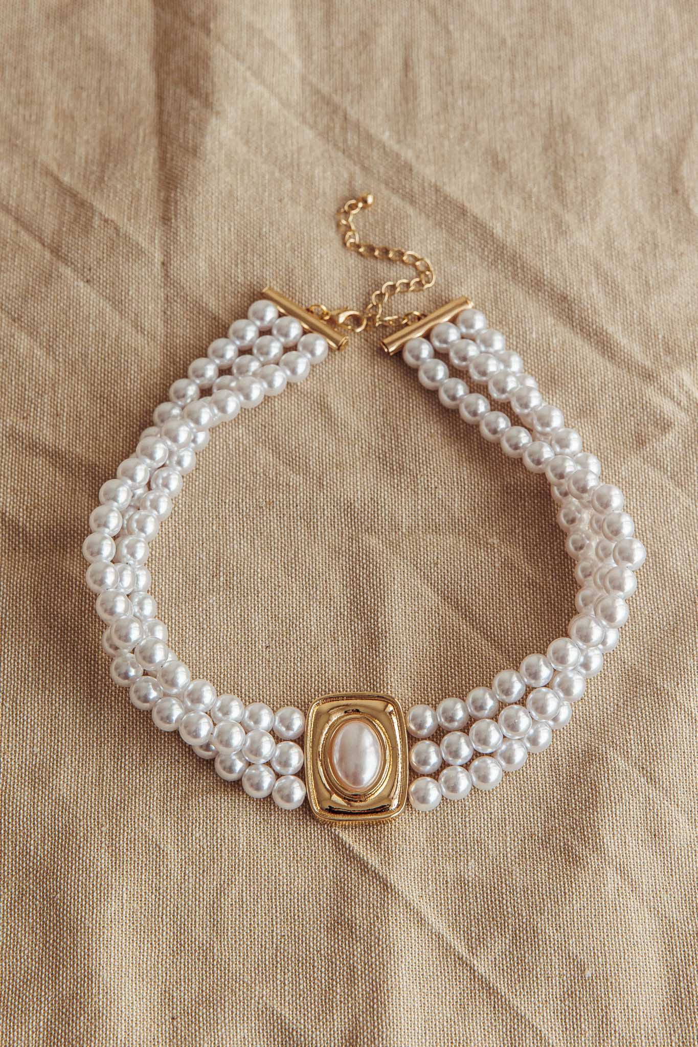 Collana con ciondolo Tamra Squoval in oro e perle