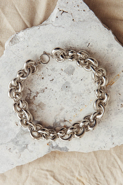 Collana girocollo irregolare Kat argento scuro