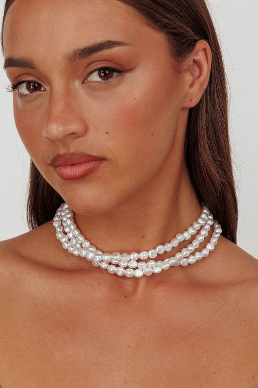 Collana barocca a tre fili Roxanne con perle