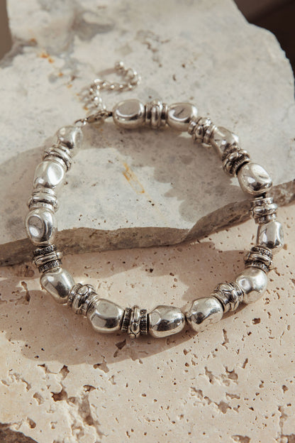 Collana con perline reali in argento spazzolato