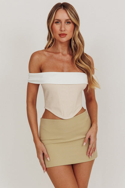 Top con spalle scoperte Spill The Tea Beige/Bianco