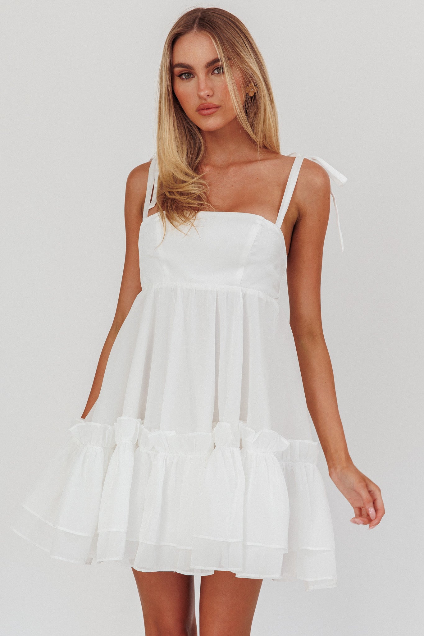 Abito babydoll con orlo a balze Dream Chaser bianco