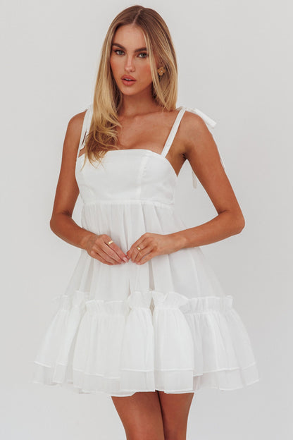Abito babydoll con orlo a balze Dream Chaser bianco