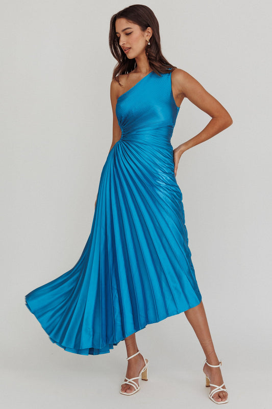 Abito midi in raso con pieghe a fisarmonica monospalla Brooklynn color verde acqua