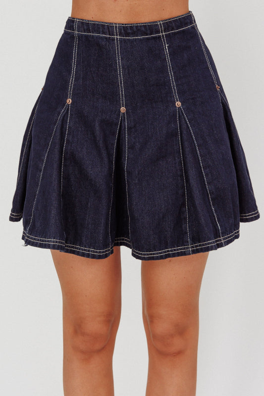 Gonna corta plissettata Zana in denim scuro