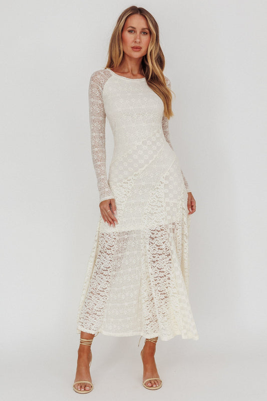 Abito lungo in pizzo a maniche lunghe Tarly color crema