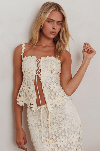 Top con busto allacciato Sun Days all'uncinetto color sabbia