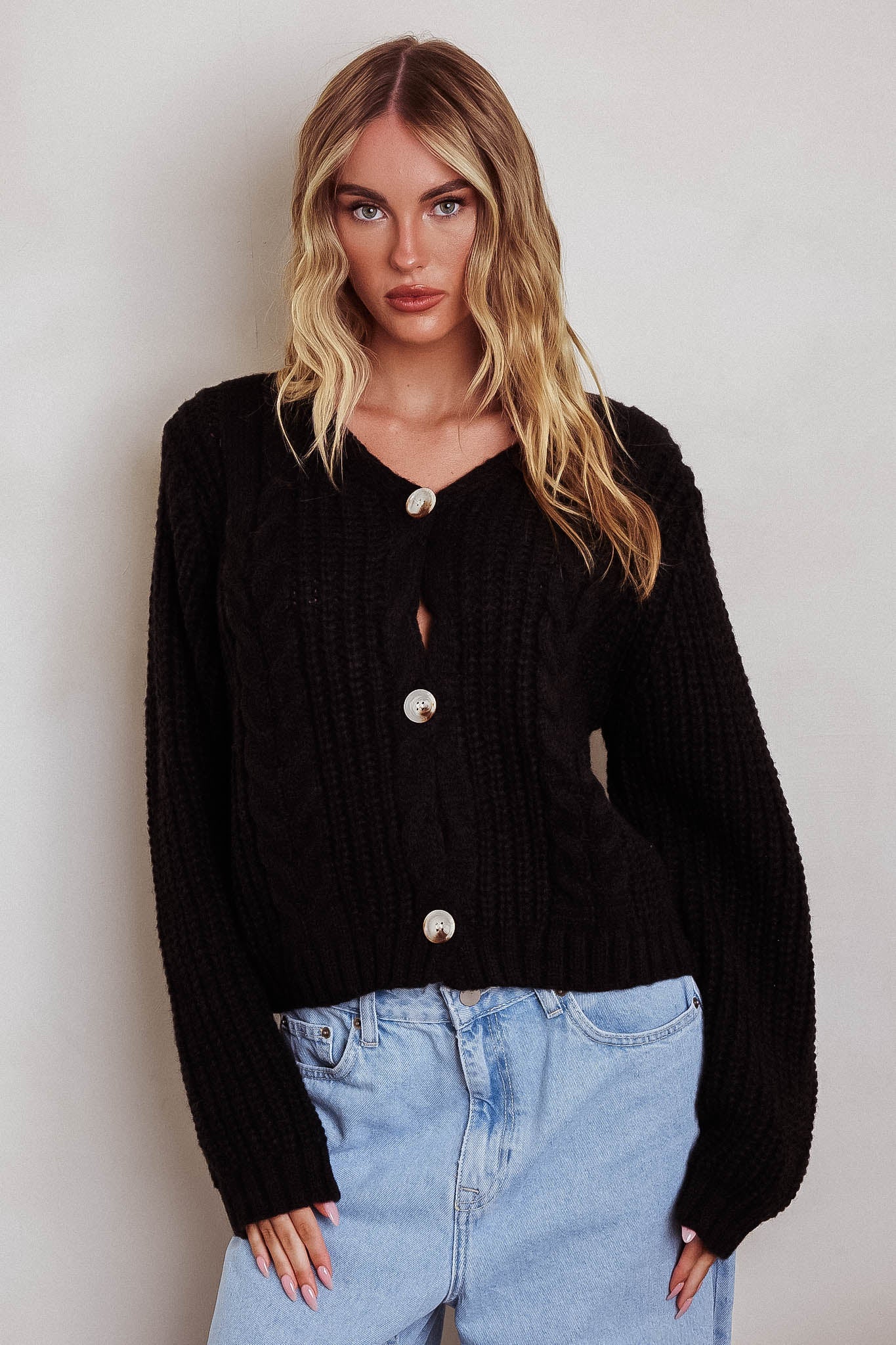 Cardigan in maglia a trecce Prime Time nero