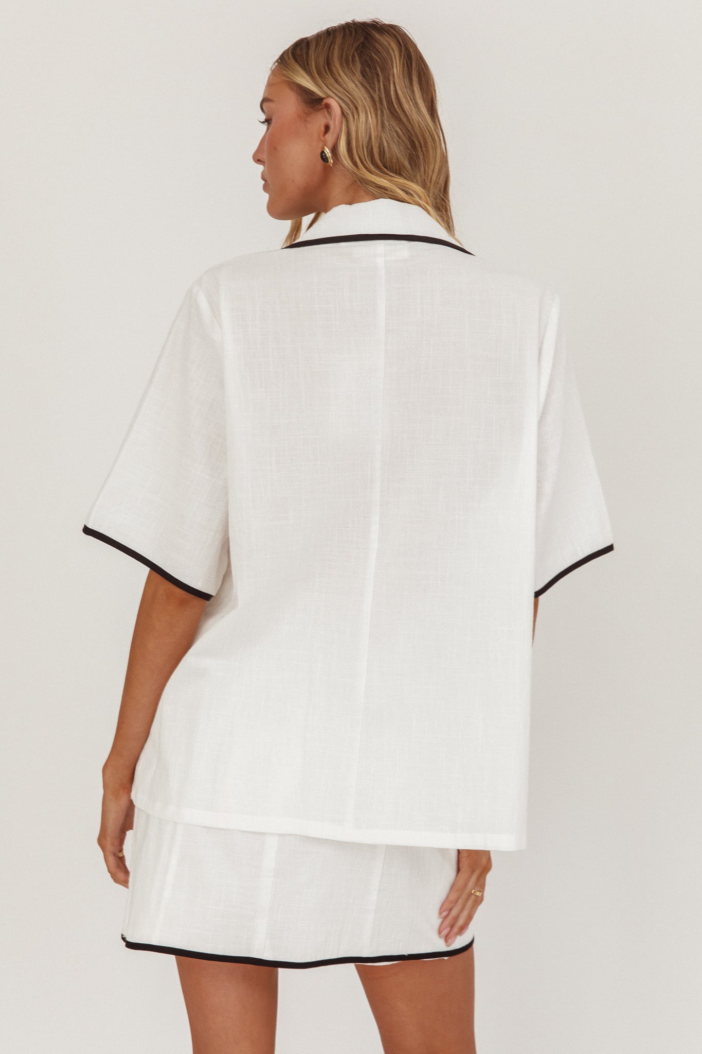 Top Caterina con nodo frontale bianco