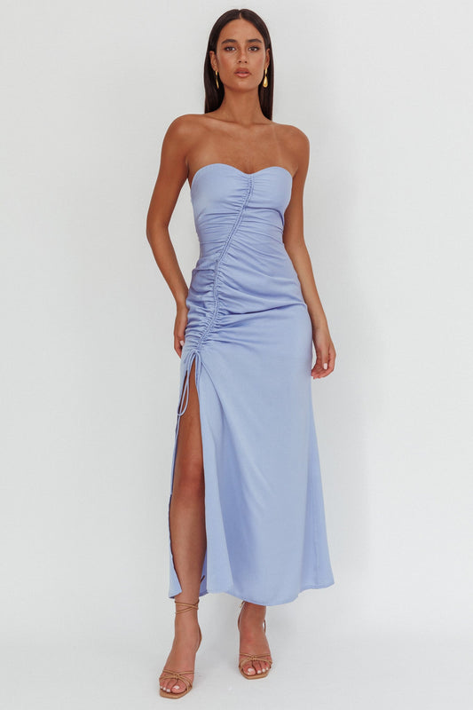 Abito lungo Molinda senza spalline con coulisse e balze blu
