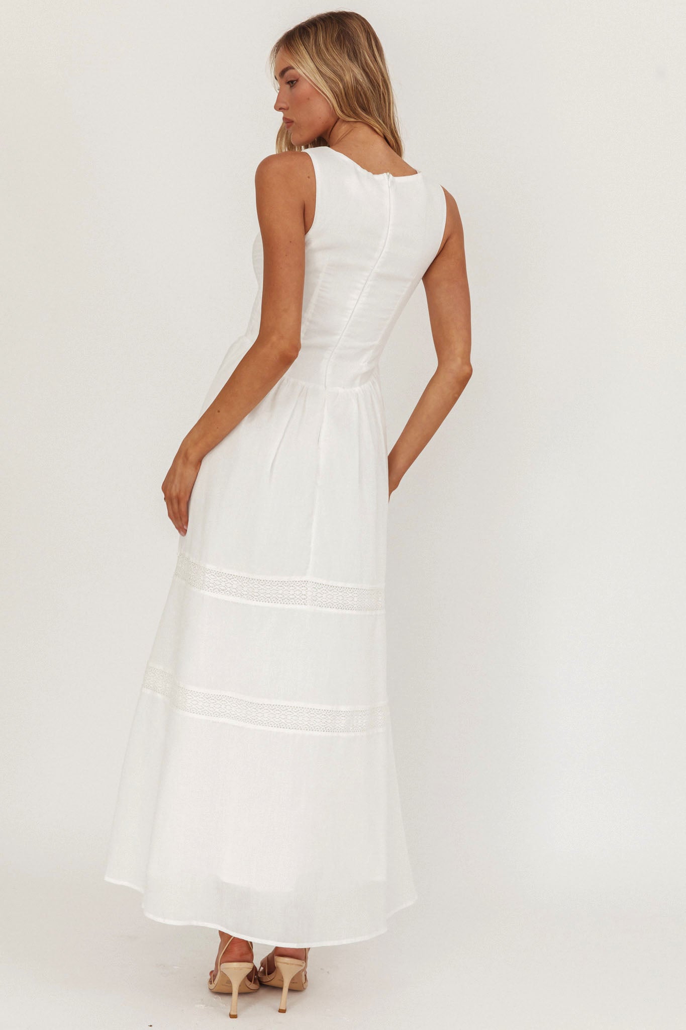 Abito midi Smith con corpino arricciato bianco